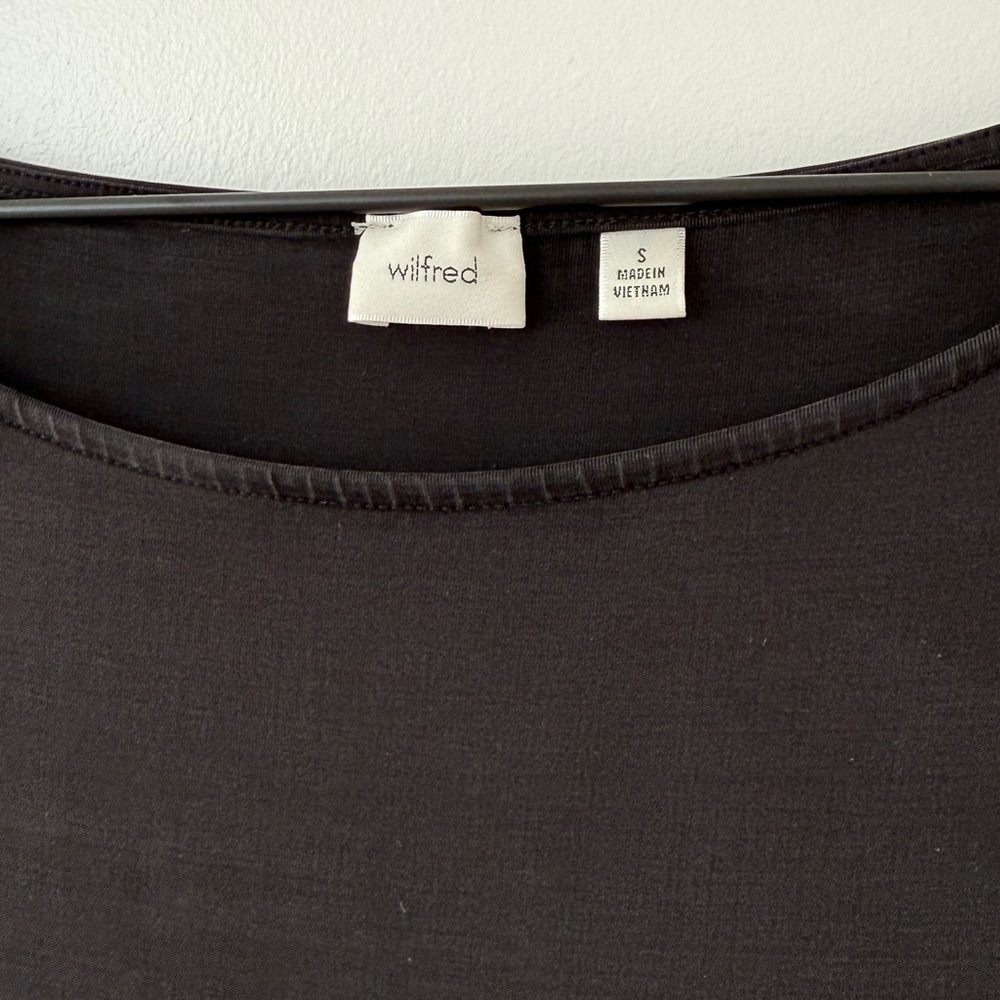 Wilfred Aritzia | Sleek Black Dress Long Sleeve